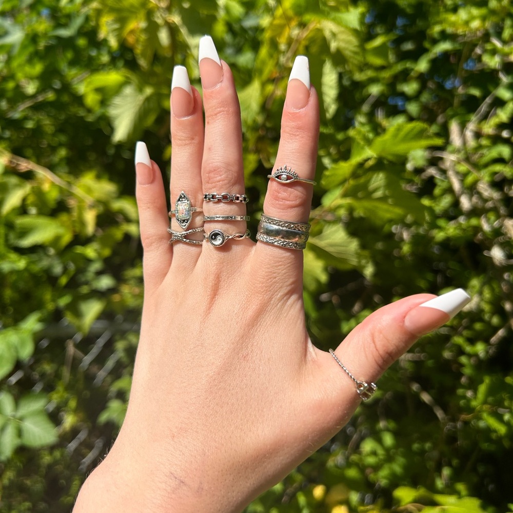 8 piece silver ring set